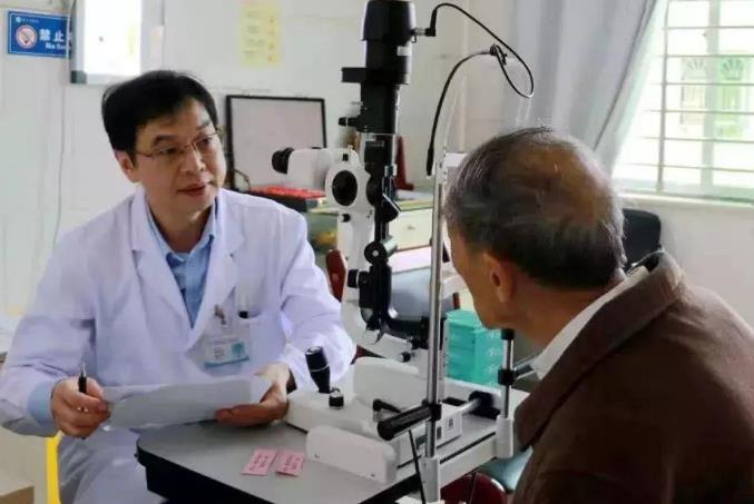 老花眼鏡怎么配更好？